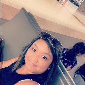 Meet your Posher, Angela